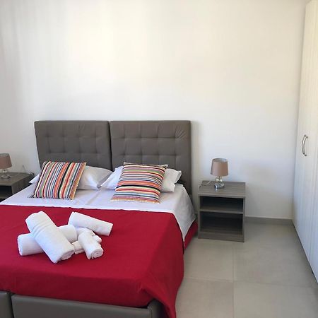 3G Baroque Apartments ليتشي الغرفة الصورة